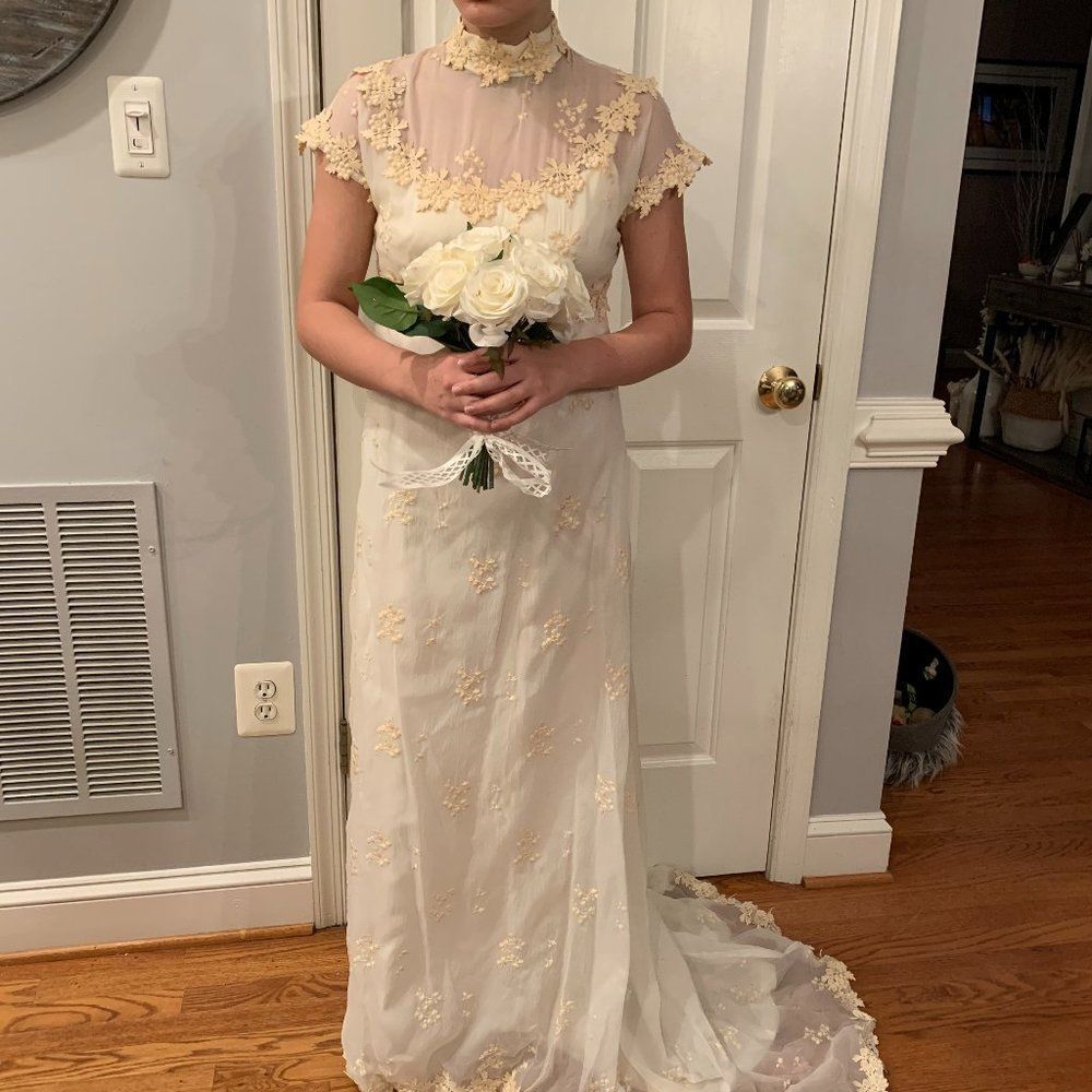 Ivory Lace High-Neck Bridal Dress with Floral Appliqué